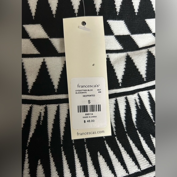 Mi Ami NWT black and white geometric design mini skirt Size small - Picture 3 of 9